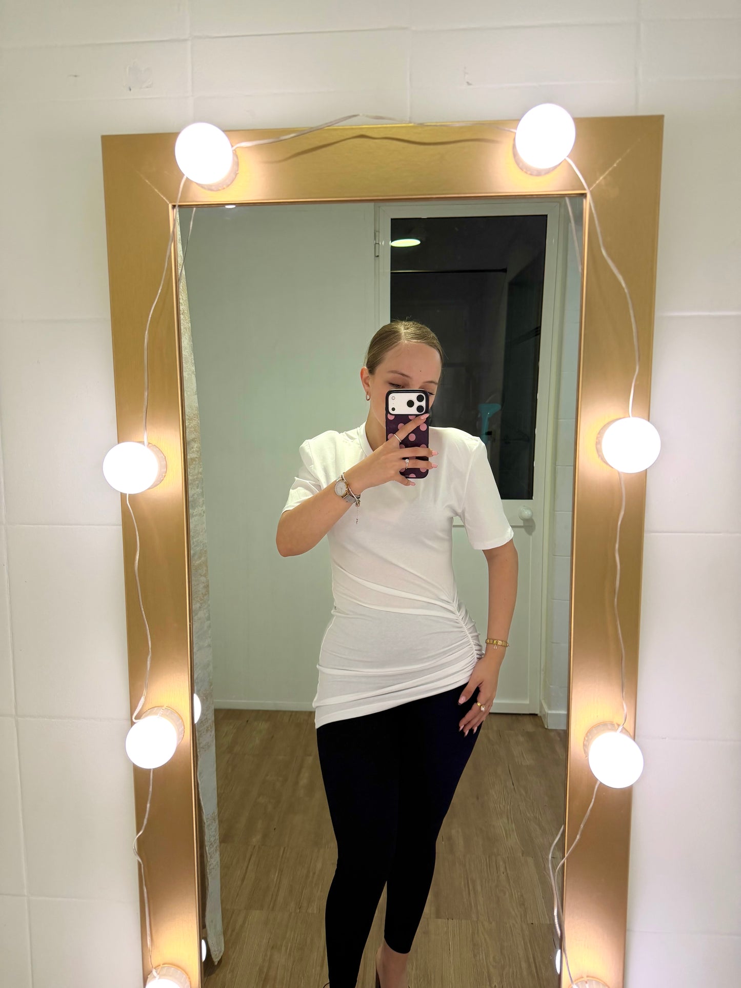 Camiseta Shoulder Chic Blanca