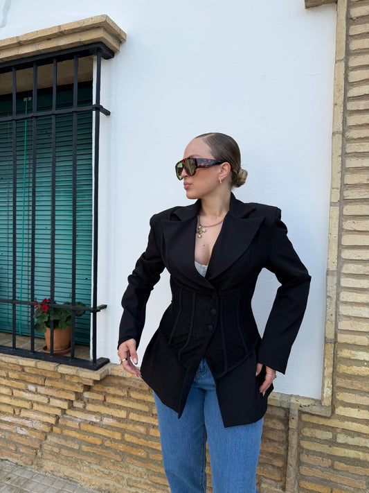 Blazer Corsé Negro