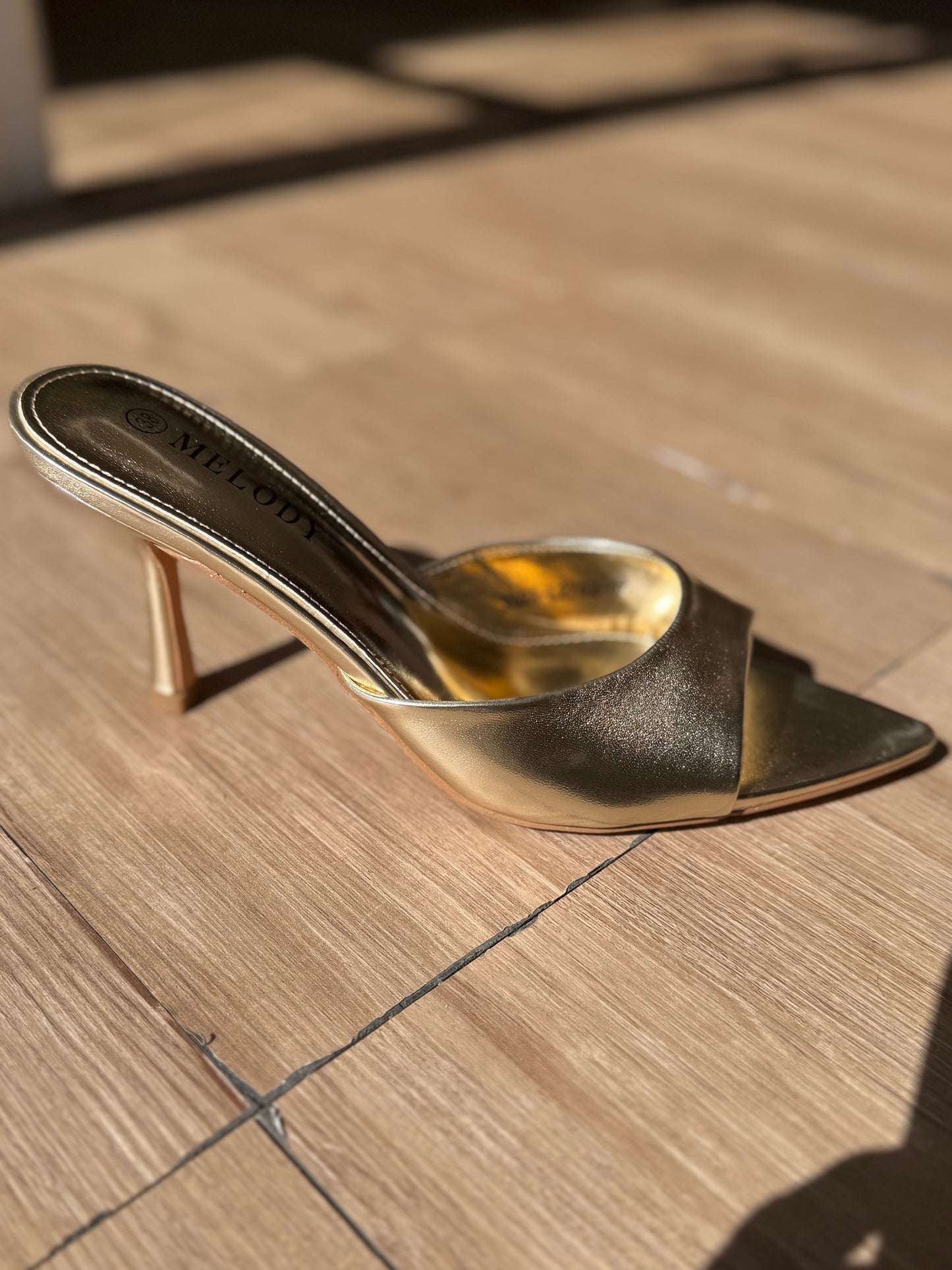 Sandalia de Tacón Elegance Gold
